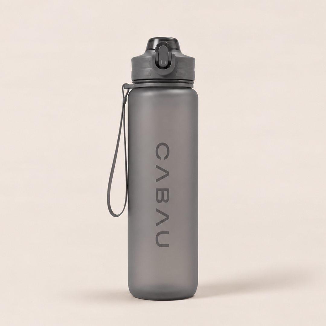 Cabau RVS waterfles in Stone Grey met lekvrije dop, 870 ml inhoud en draaglus